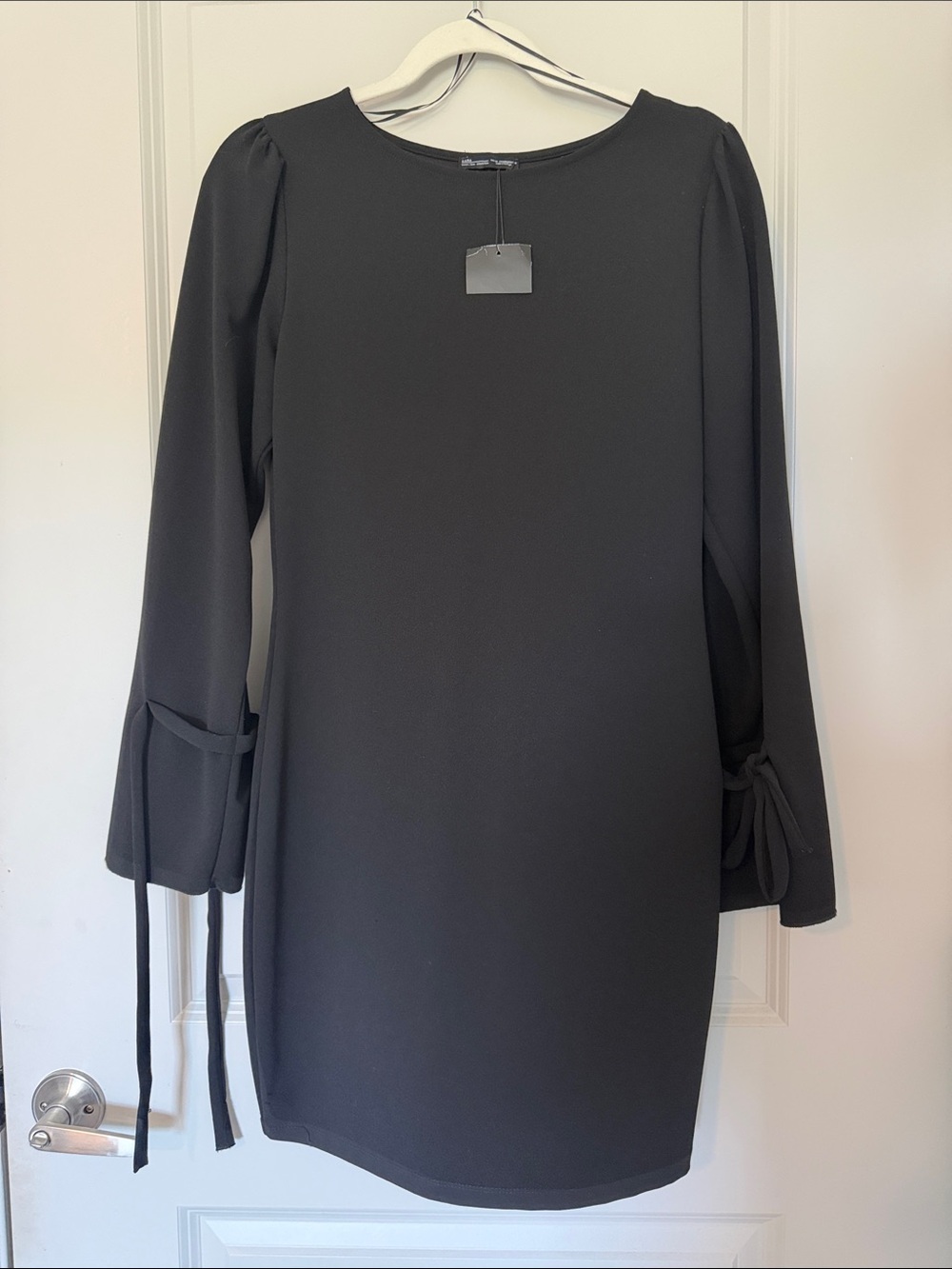Zara Black Long-Sleeve Shift Dress with Tie Cuffs
